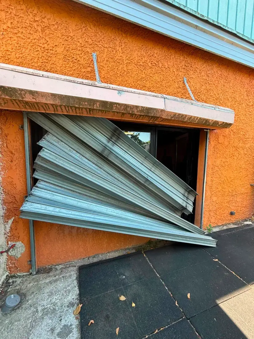 Réparation de rideau métallique à Marseille 6